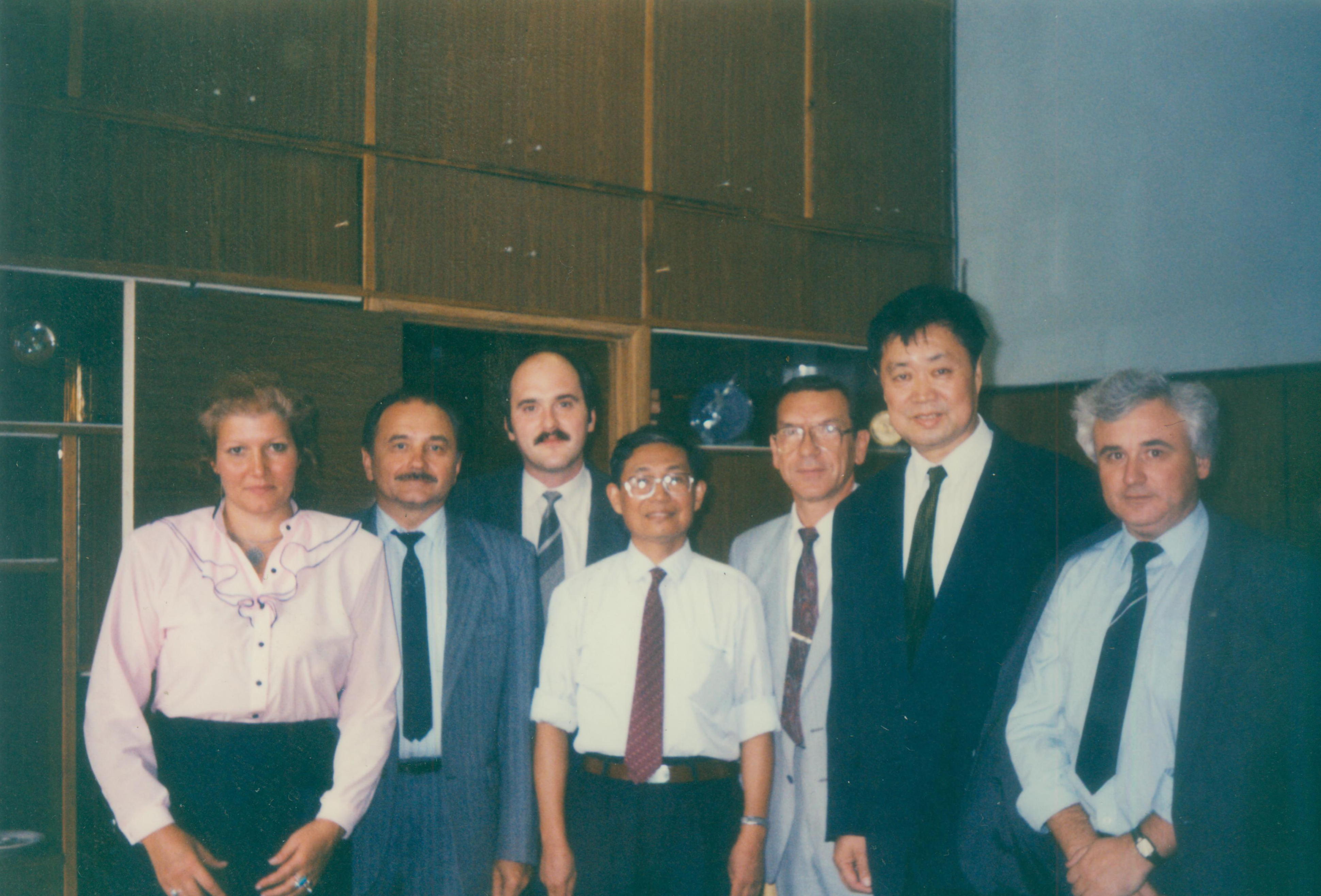 1992年taptap点点官方网站院长赴莫斯科航空学院讲学和访问